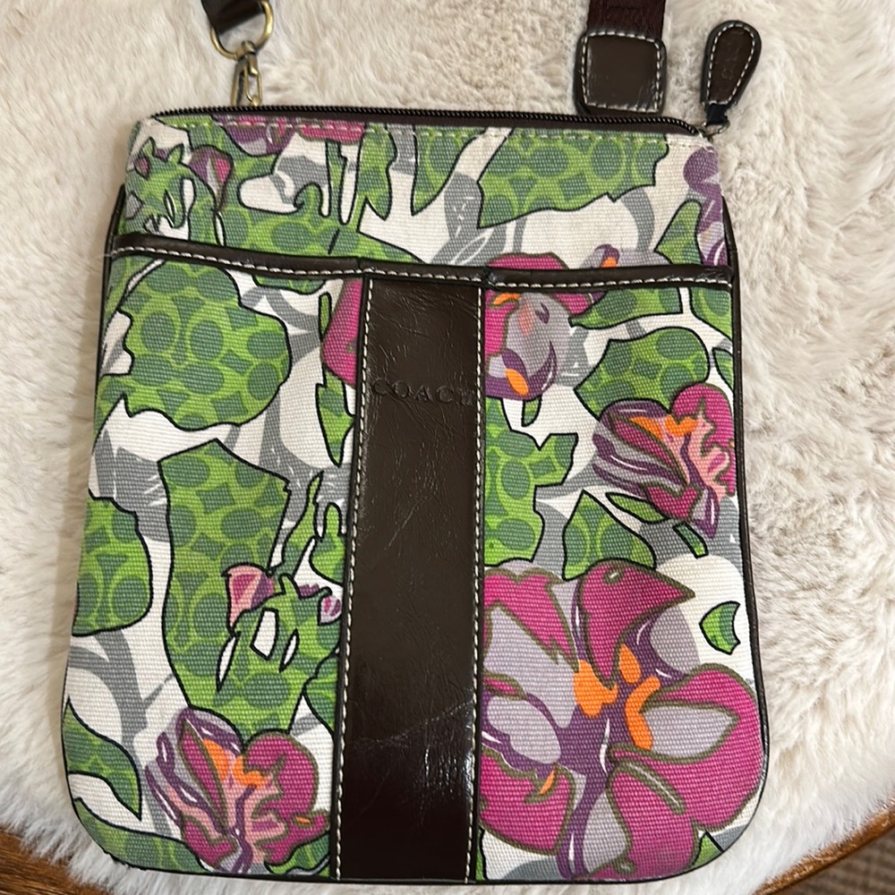Coach purse - Picture 2 of 10